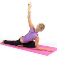 Упражнения из йоги для здоровья позвоночника и спины