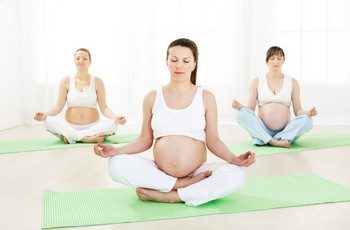 комплекс из йоги для беременных